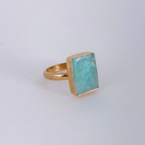 
            
                Load image into Gallery viewer, Raw Aquamarine Vertical Ring
            
        